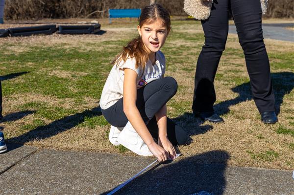 girl measuring